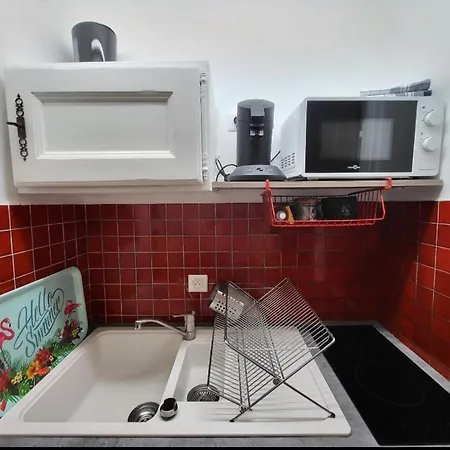 Studio 4 Personnes Avec Jardin Et Parking A Lägenhet